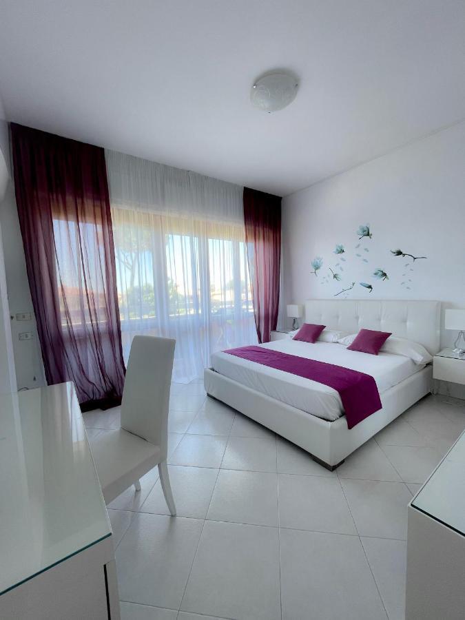 Resort La Magnolia 안치오 외부 사진