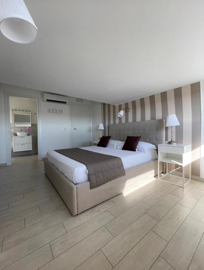 Resort La Magnolia 안치오 외부 사진