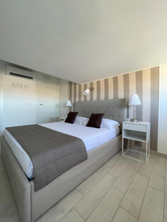 Resort La Magnolia 안치오 외부 사진