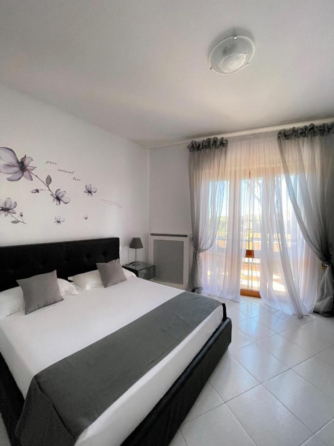 Resort La Magnolia 안치오 외부 사진
