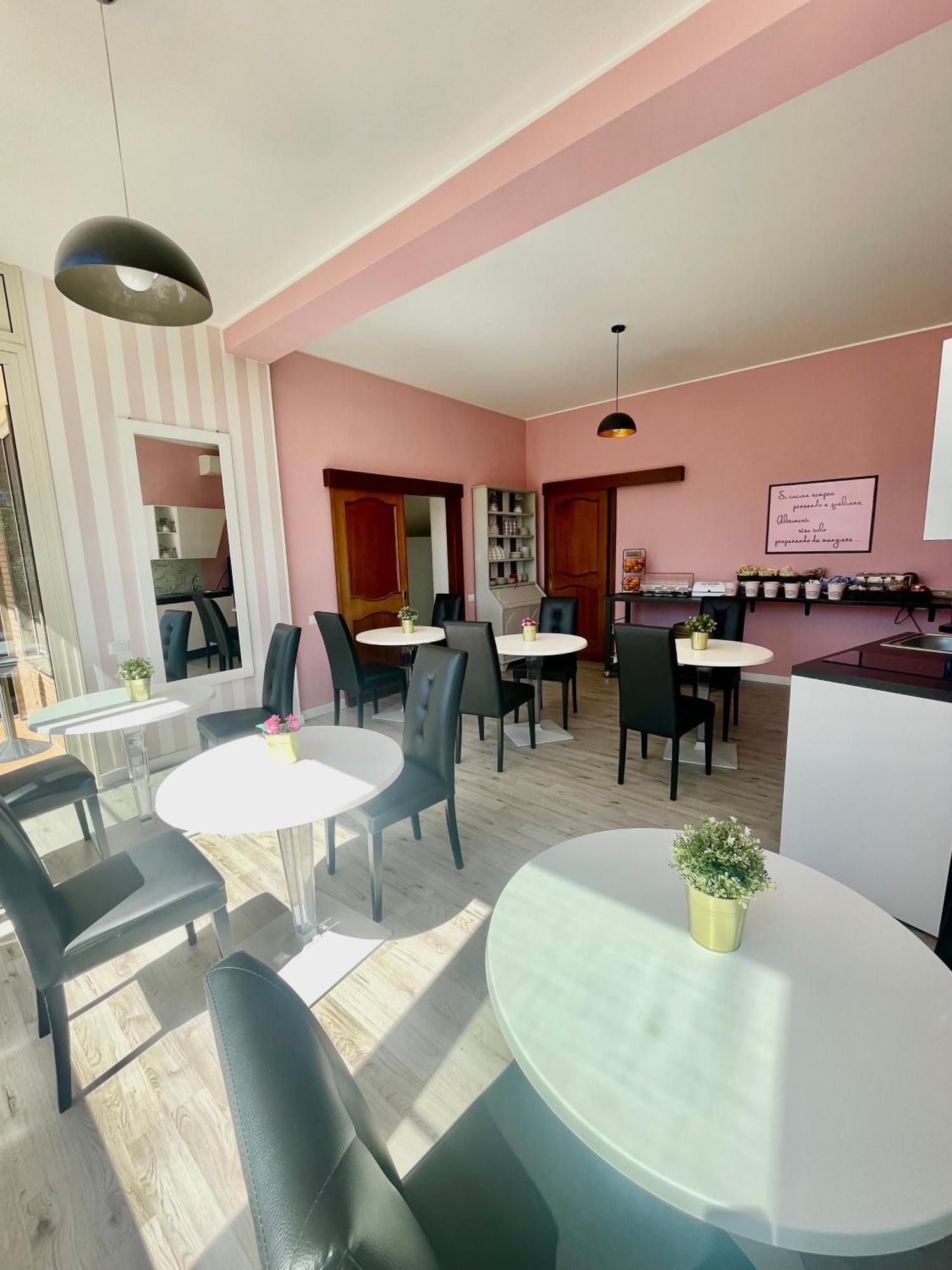 Resort La Magnolia 안치오 외부 사진